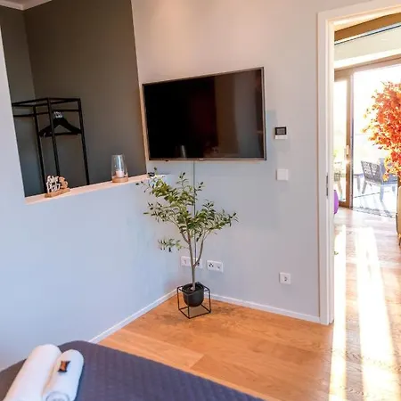 Cabana - Theview - Terrasse - Waterfront - Kostenloser Parkplatz - Wifi Oldenburg Exterior photo